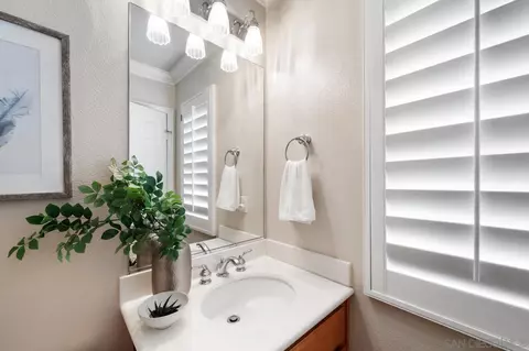 Bath - 6891 Tradewinds Dr, Carlsbad, CA 92011 photo 1 of 4