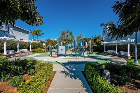 View/Area - 6891 Tradewinds Dr, Carlsbad, CA 92011 photo 6 of 10