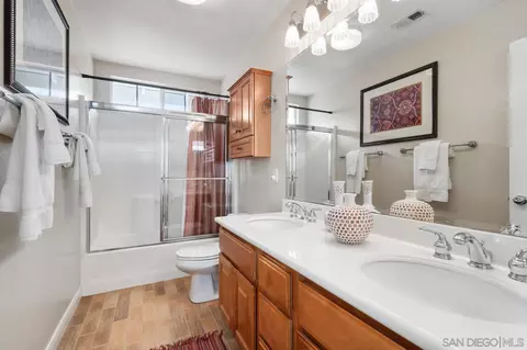 Bath - 6891 Tradewinds Dr, Carlsbad, CA 92011 photo 4 of 4
