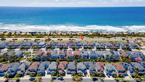 View/Area - 6891 Tradewinds Dr, Carlsbad, CA 92011 photo 2 of 10