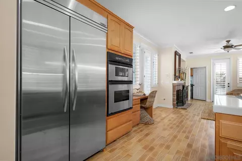 Kitchen - 6891 Tradewinds Dr, Carlsbad, CA 92011 photo 4 of 4