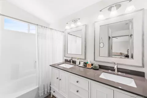 Bath - 111 Wintercreek Pl, Santee, CA 92071 photo 2 of 3