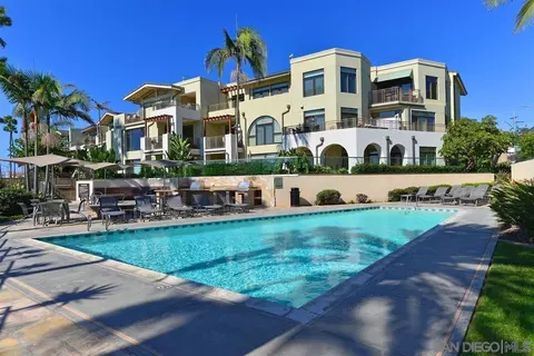 Exterior - 5440 La Jolla Blvd #E208, La Jolla, CA 92037 photo 8 of 11