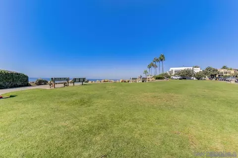 Exterior - 5440 La Jolla Blvd #E208, La Jolla, CA 92037 photo 11 of 11