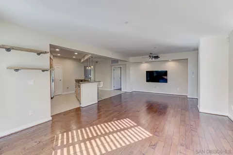 Living - 5440 La Jolla Blvd #E208, La Jolla, CA 92037 photo 2 of 2