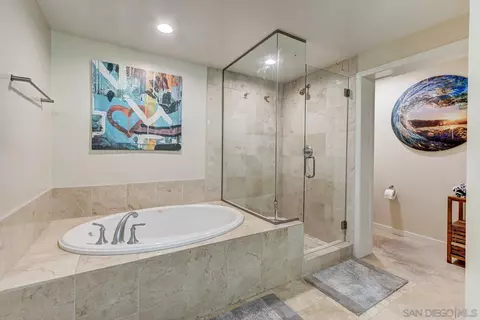 Bath - 5440 La Jolla Blvd #E208, La Jolla, CA 92037 photo 3 of 4
