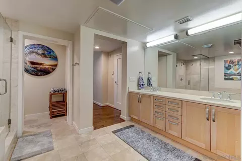 Bath - 5440 La Jolla Blvd #E208, La Jolla, CA 92037 photo 2 of 4