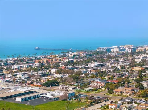 View/Area - 806 West St, Oceanside, CA 92054 photo 4 of 4