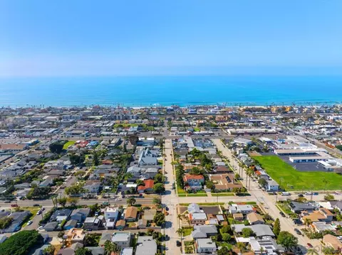 View/Area - 806 West St, Oceanside, CA 92054 photo 1 of 4