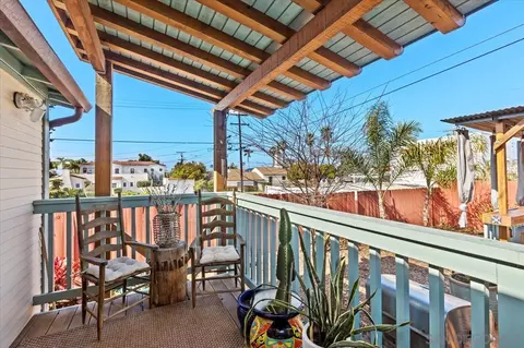 Exterior - 806 West St, Oceanside, CA 92054 photo 5 of 7