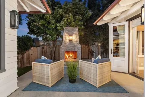 Exterior - 336 Nautilus St, La Jolla, CA 92037 photo 3 of 7