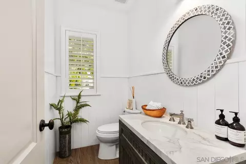 Bath - 336 Nautilus St, La Jolla, CA 92037 photo 3 of 3