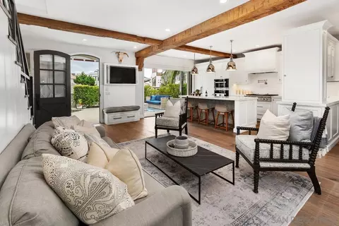 Living - 336 Nautilus St, La Jolla, CA 92037 photo 2 of 3