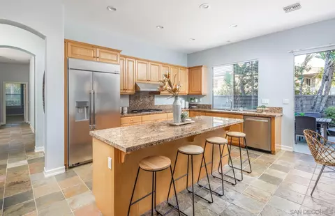 Kitchen - 12143 Travertine Ct, Poway, CA 92064 photo 3 of 4