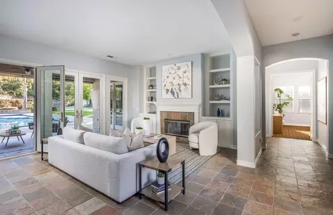 Living - 12143 Travertine Ct, Poway, CA 92064 photo 2 of 7