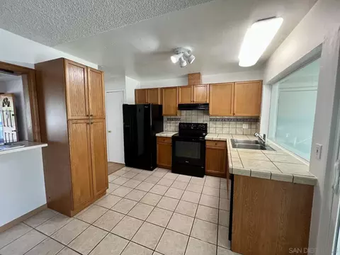 Kitchen - 120 Tanglewood Ct, Vallejo, CA 94589 photo 2 of 4