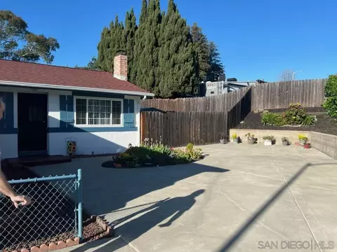 Exterior - 120 Tanglewood Ct, Vallejo, CA 94589 photo 8 of 12