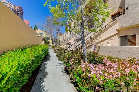 3927 Nobel Dr #44, San Diego, CA 92122