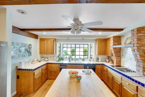 Kitchen - 3675 Northcliff Dr, Fallbrook, CA 92028 photo 1 of 6