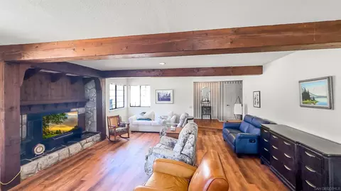 Living - 3675 Northcliff Dr, Fallbrook, CA 92028 photo 2 of 7