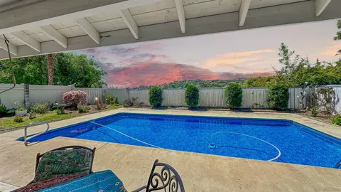 Exterior - 3675 Northcliff Dr, Fallbrook, CA 92028 photo 4 of 9