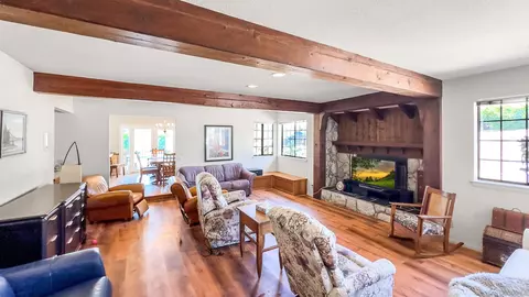 Living - 3675 Northcliff Dr, Fallbrook, CA 92028 photo 6 of 7