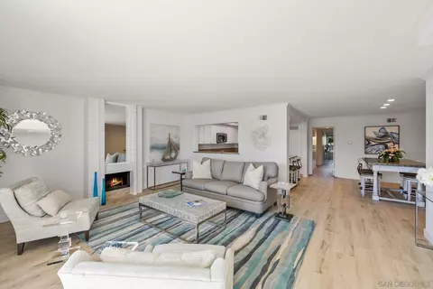 Living - 83 Montego Ct, Coronado, CA 92118 photo 4 of 7