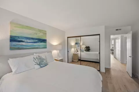 Bedroom - 83 Montego Ct, Coronado, CA 92118 photo 2 of 3