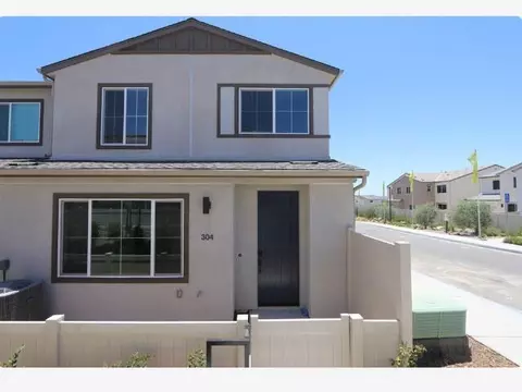 304 Zest Ln #25, Fallbrook, CA 92028