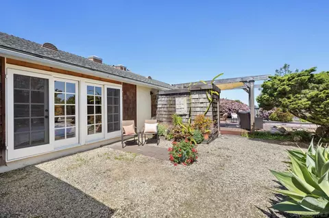 Exterior - 149 Beechtree Dr, Encinitas, CA 92024 photo 15 of 22