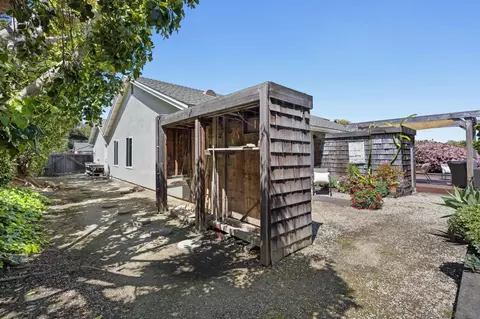 Exterior - 149 Beechtree Dr, Encinitas, CA 92024 photo 17 of 22