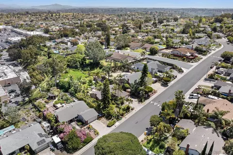 View/Area - 149 Beechtree Dr, Encinitas, CA 92024 photo 6 of 11