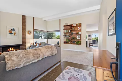 Bedroom - 149 Beechtree Dr, Encinitas, CA 92024 photo 1 of 6