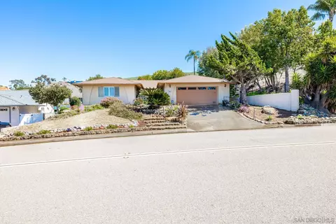 1225 San Pablo Dr, San Marcos, CA 92078