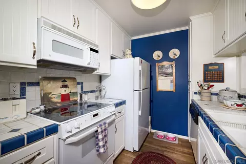 Kitchen - 999 N Pacific St #C04, Oceanside, CA 92054 photo 1 of 2