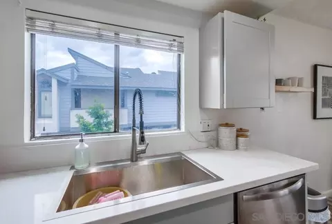 Kitchen - 2135 E Valley Pkwy #29, Escondido, CA 92027 photo 3 of 3