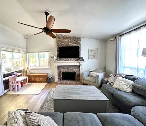 Living - 944 Woodcreek Rd, Fallbrook, CA 92028 photo 2 of 2