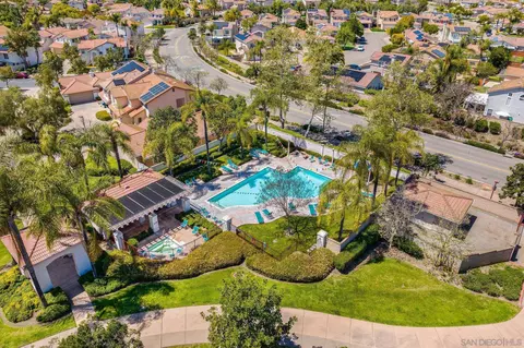 View/Area - 303 Brookview Ct, Santee, CA 92071 photo 3 of 9