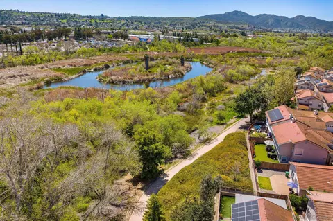 View/Area - 303 Brookview Ct, Santee, CA 92071 photo 4 of 9