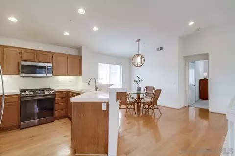 303 Brookview Ct, Santee, CA 92071