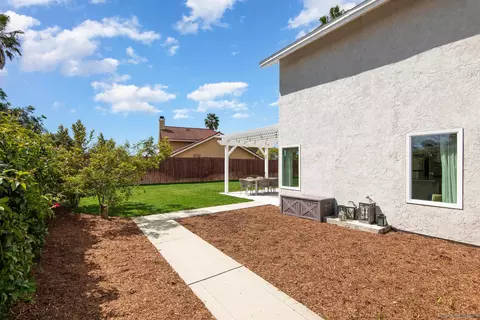 Exterior - 379 Keyport St, Oceanside, CA 92057 photo 6 of 7