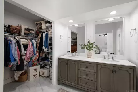 Bath - 379 Keyport St, Oceanside, CA 92057 photo 3 of 4