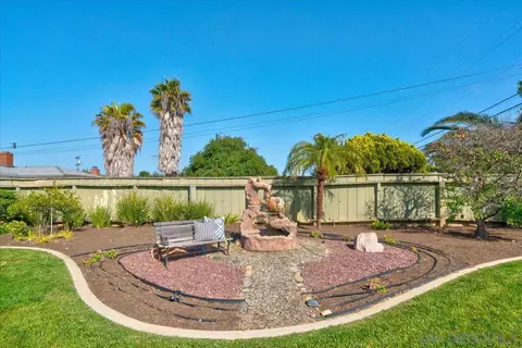 Exterior - 3019 Mesa Dr, Oceanside, CA 92054 photo 9 of 9
