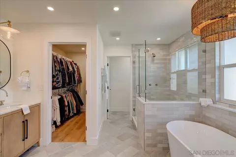 Other - 3019 Mesa Dr, Oceanside, CA 92054 photo 9 of 11