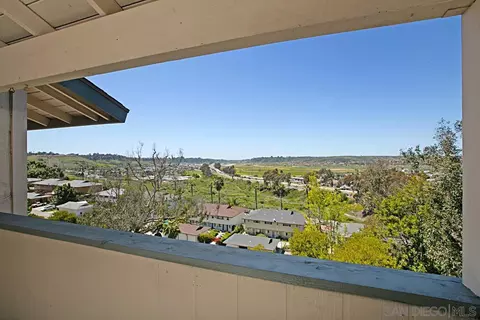 Exterior - 245 Stage Coach Rd, Oceanside, CA 92057 photo 3 of 4
