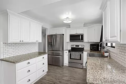 Kitchen - 245 Stage Coach Rd, Oceanside, CA 92057 photo 5 of 5