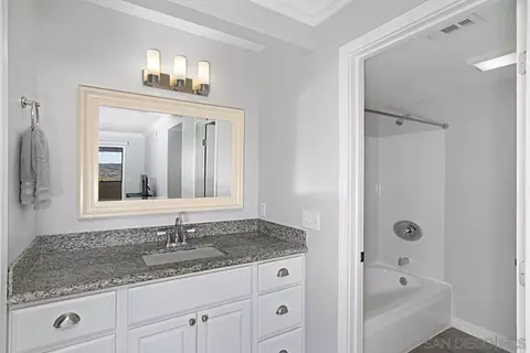 Bath - 245 Stage Coach Rd, Oceanside, CA 92057 photo 2 of 3