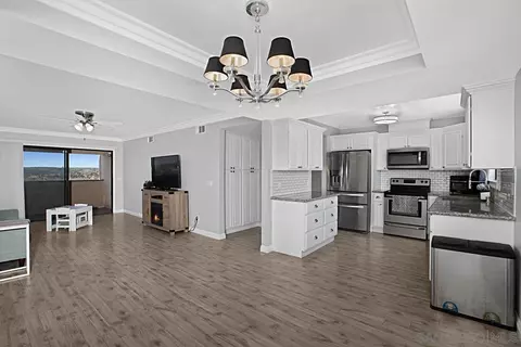 Kitchen - 245 Stage Coach Rd, Oceanside, CA 92057 photo 3 of 5