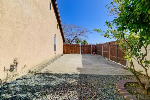Exterior - 1489 Powell Rd, Oceanside, CA 92056 photo 5 of 7