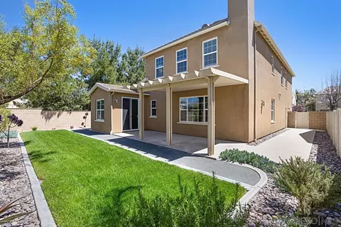 Exterior - 46339 Cabin Ct, Temecula, CA 92592 photo 4 of 12